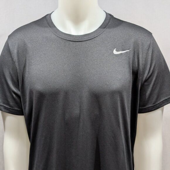 Nike Dri fit Tshirt - Picture 1 of 5